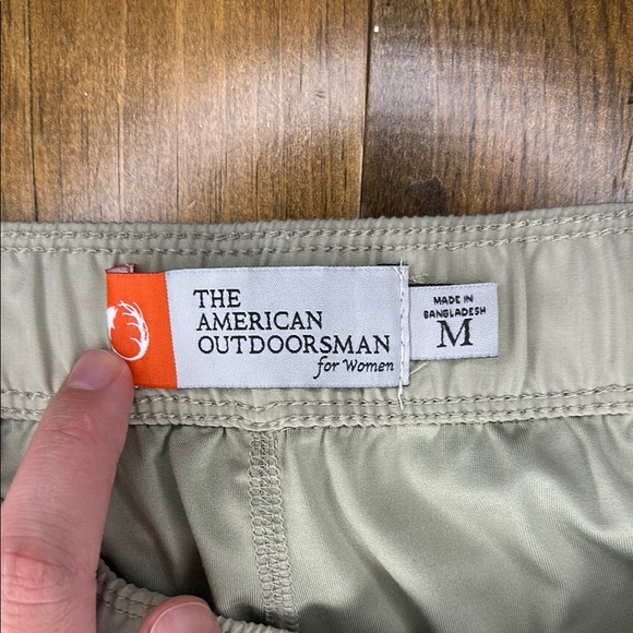 The American Outdoorsman Women’s Tan Skort - Medium - Picture 2 of 8